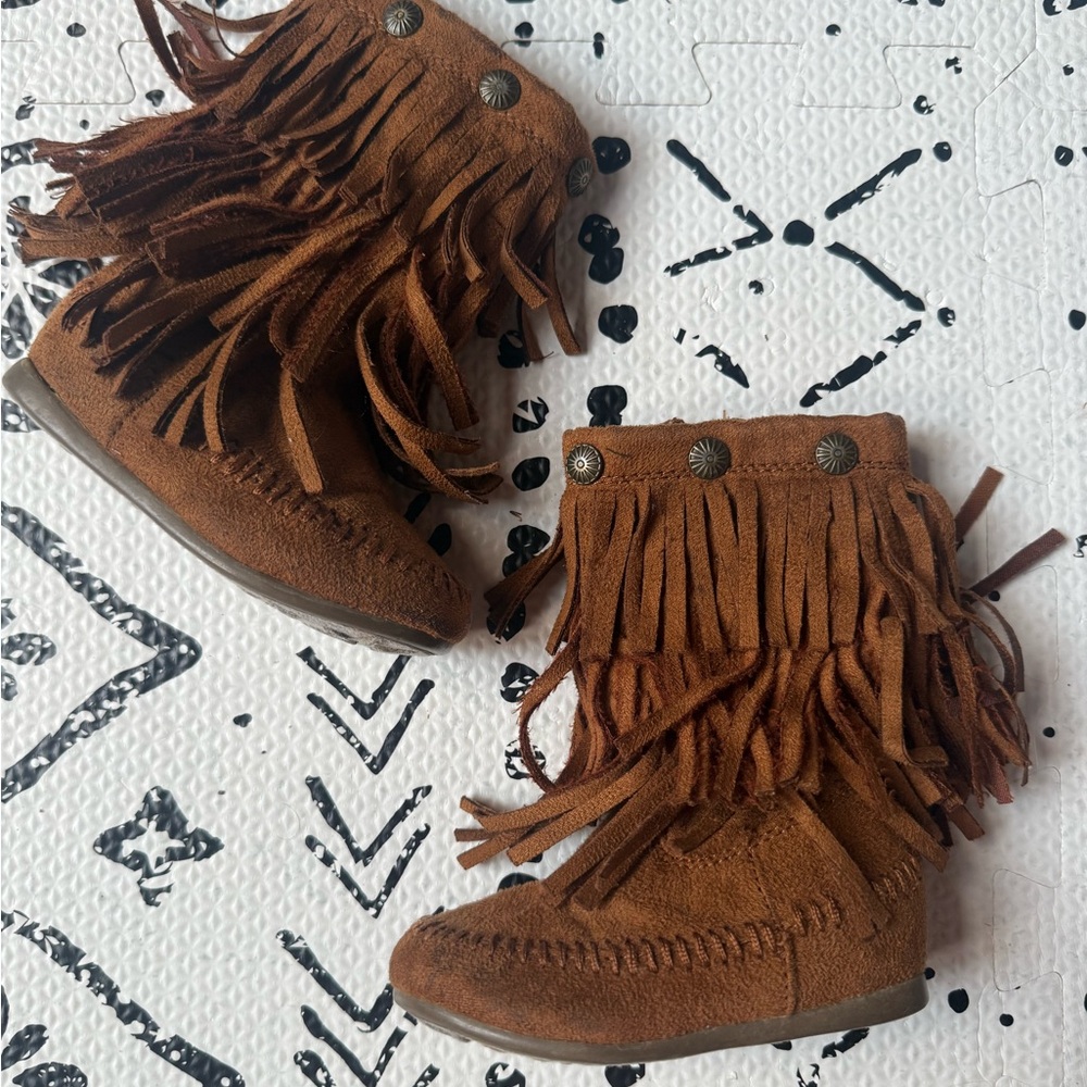 Sonoma Y2K Fringe Suede Boots